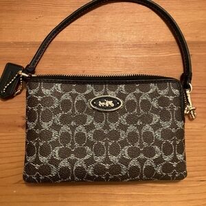 Coach Brown and Black Signature Pattern Wristlet Never Used Old Scholl Carriage